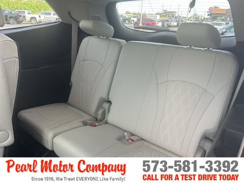 Certified 2023 Buick Enclave Avenir w/ Avenir Technology Package AWD/4WD image 24