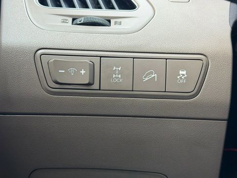 Used 2014 Hyundai Tucson SE image 30