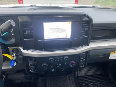 New 2026 Ford F250 XL w/ XL Chrome Package image 14