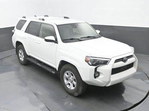Used 2021 Toyota 4Runner SR5 image 13