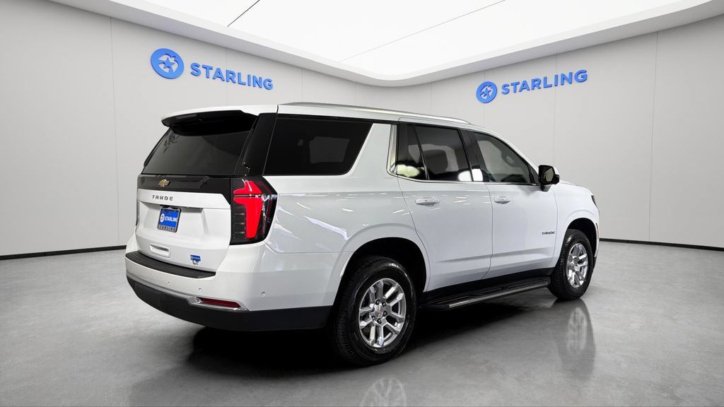 Used 2025 Chevrolet Tahoe LT AWD/4WD image 9