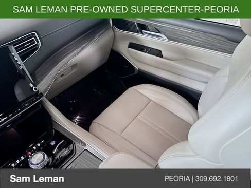 Used 2022 Jeep Wagoneer Series III AWD/4WD image 24