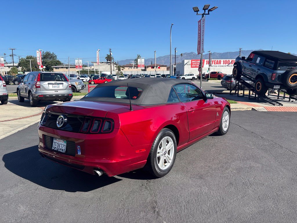 Used 2014 Ford Mustang Convertible w/ Equipment Group 102A RWD image 4
