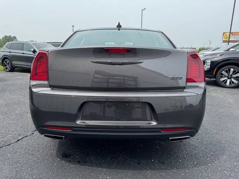 Used 2023 Chrysler 300 Touring w/ Sport Appearance Package RWD image 6