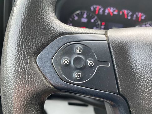 Used 2018 Chevrolet Silverado 1500 Custom w/ Custom Value Package AWD/4WD image 35