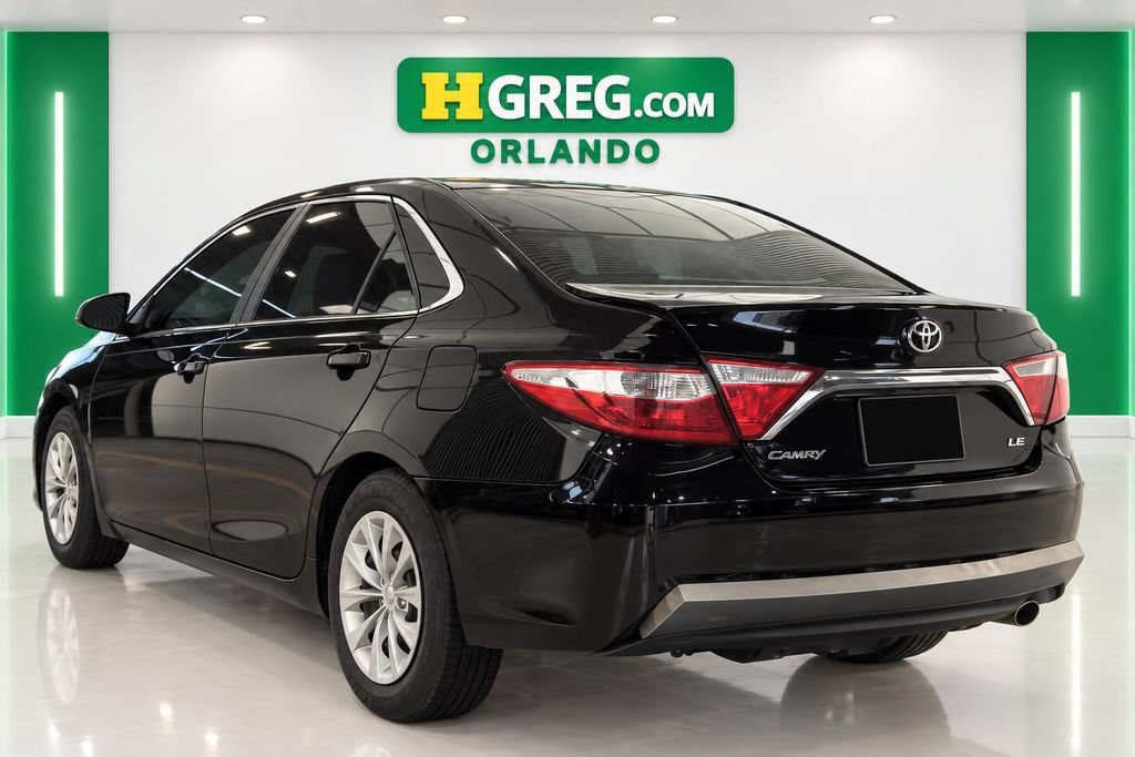 Used 2016 Toyota Camry LE FWD image 2