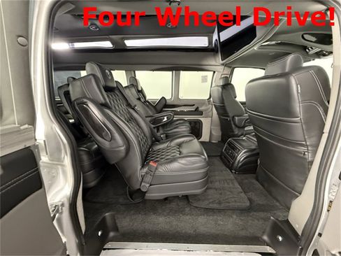 New 2024 Chevrolet Express 2500 Extended image 36