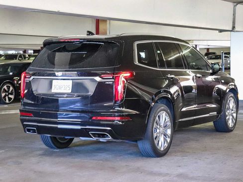 Used 2023 Cadillac XT6 Premium Luxury FWD image 4