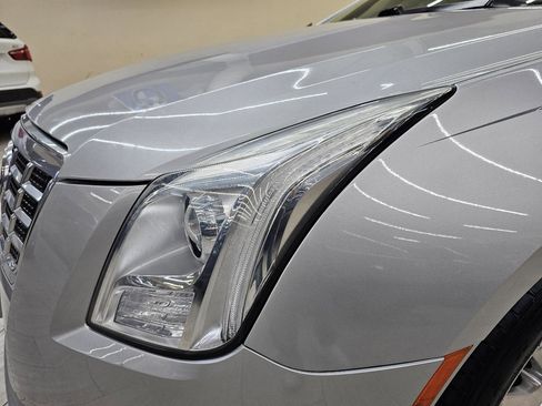 Used 2014 Cadillac XTS Luxury image 10