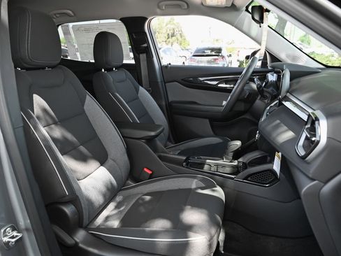 New 2026 Chevrolet TrailBlazer LS w/ LS Convenience Package FWD image 32