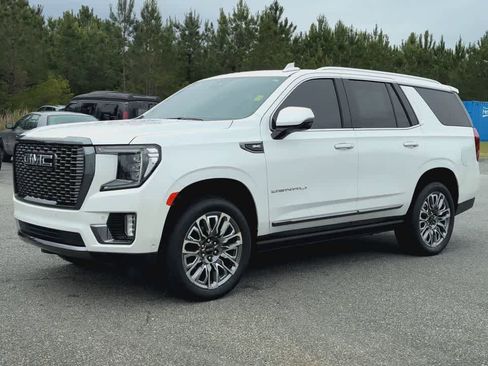Used 2023 GMC Yukon Denali Ultimate AWD/4WD image 4