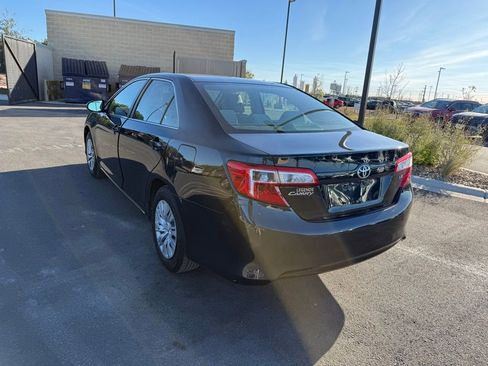 Used 2013 Toyota Camry LE image 6