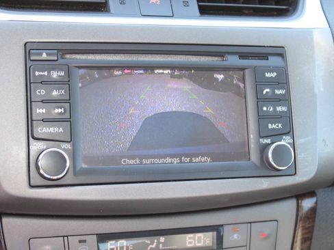 Used 2013 Nissan Sentra SL w/ Leather Pkg FWD image 16