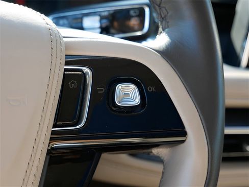 Used 2023 Lincoln Aviator Reserve w/ Equipment Group 201A image 23