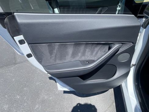 Used 2021 Tesla Model Y Performance AWD/4WD image 14