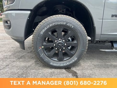 New 2026 RAM 3500 Laramie AWD/4WD image 25