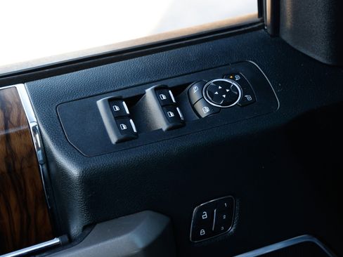 Used 2020 Ford F150 Lariat AWD/4WD image 49