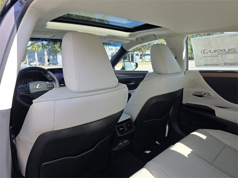 New 2025 Lexus ES 350 350 image 18