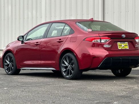 Used 2023 Toyota Corolla SE image 6