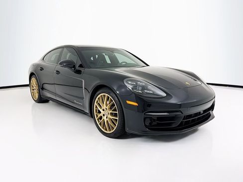 Certified 2023 Porsche Panamera Platinum Edition image 7