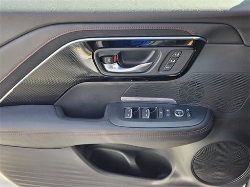 Certified 2025 Acura ADX A-Spec image 30