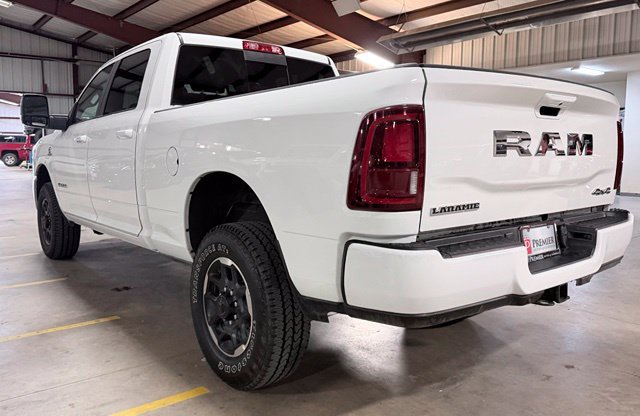 Used 2026 RAM 2500 Laramie AWD/4WD image 7