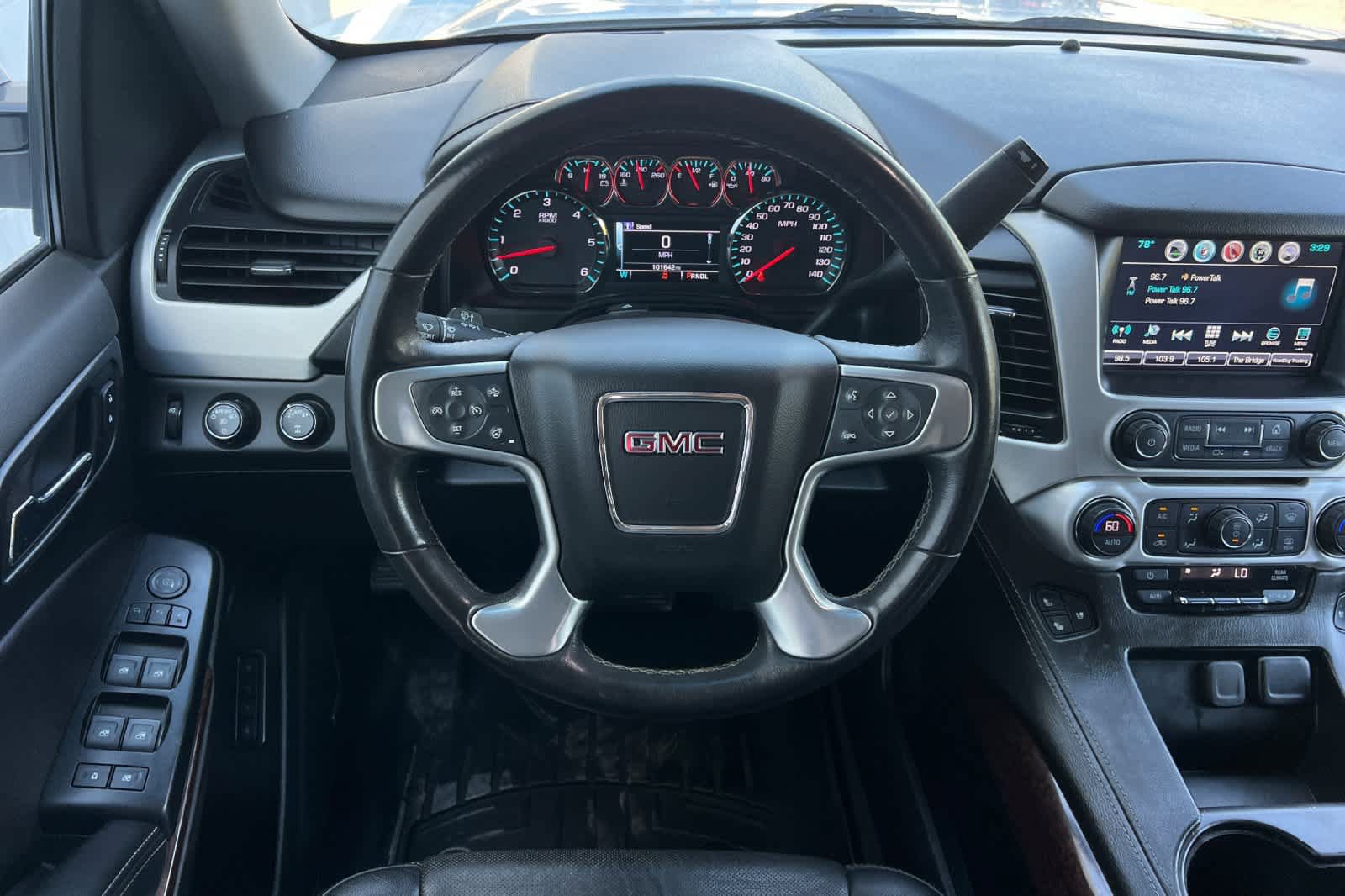 Used 2019 GMC Yukon XL SLT AWD/4WD image 16