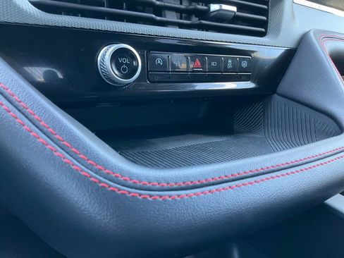 Used 2026 Ford Explorer ST-Line w/ ST-Line Street Pack image 48