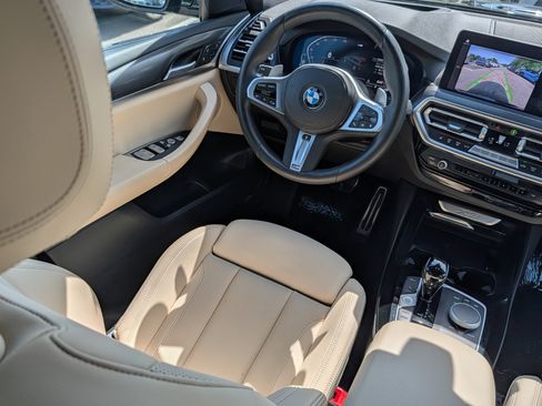 Used 2024 BMW X3 xDrive30i w/ Premium Package AWD/4WD image 9