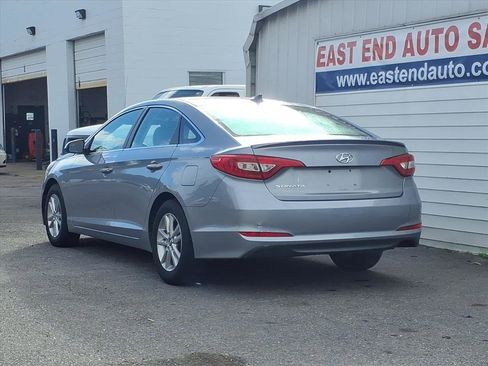 Used 2017 Hyundai Sonata SE image 3