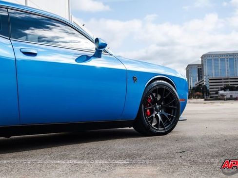 Used 2015 Dodge Challenger SRT Hellcat image 29