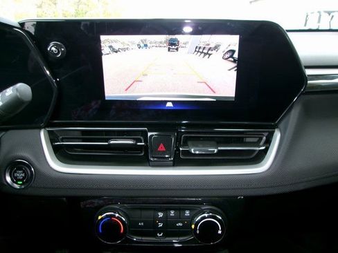 Used 2024 Chevrolet TrailBlazer LT image 16