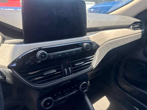 Used 2020 Ford Escape SEL FWD image 8