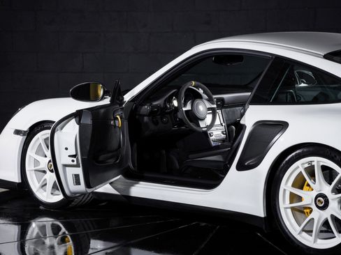 Used 2011 Porsche 911 GT2 RS image 22