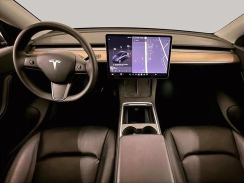 Used 2022 Tesla Model Y Long Range AWD/4WD image 14