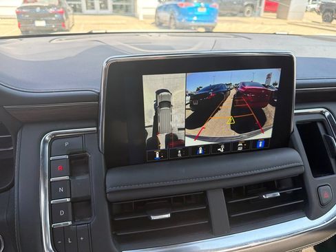 Used 2024 Chevrolet Tahoe LT w/ LT Signature Package RWD image 13