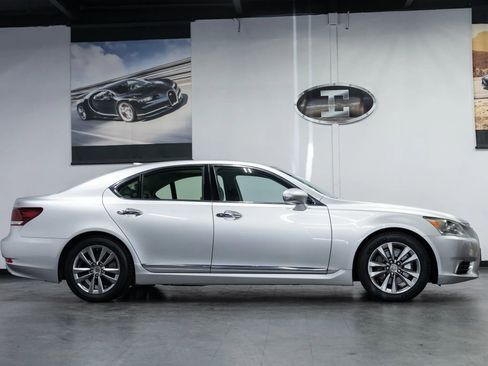 Used 2014 Lexus LS 460 image 10