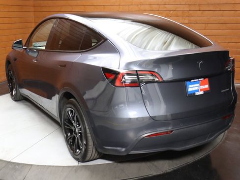 Used 2023 Tesla Model Y Long Range image 61