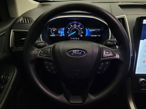 Used 2021 Ford Edge SE image 22