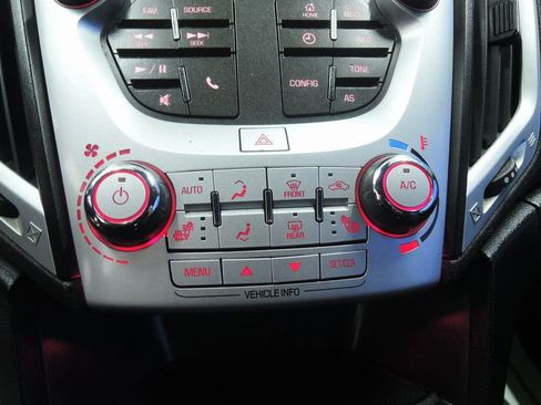 Used 2017 GMC Terrain SLE w/ Chrome Edition image 19