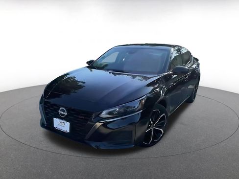 Used 2025 Nissan Altima 2.5 SR image 7
