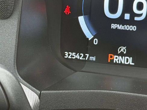 Used 2025 Ford Explorer Active RWD image 25