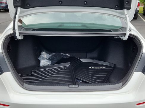 Used 2025 Honda Accord LX image 28