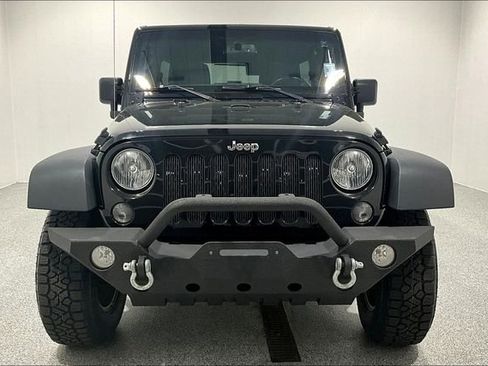Used 2016 Jeep Wrangler Unlimited Rubicon w/ Dual Top Group image 2