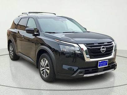 Certified 2025 Nissan Pathfinder SL