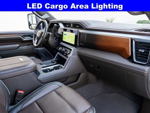 Used 2025 GMC Sierra 3500 Denali w/ Denali Reserve Package AWD/4WD image 28
