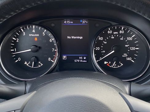 Used 2018 Nissan Rogue SL image 12