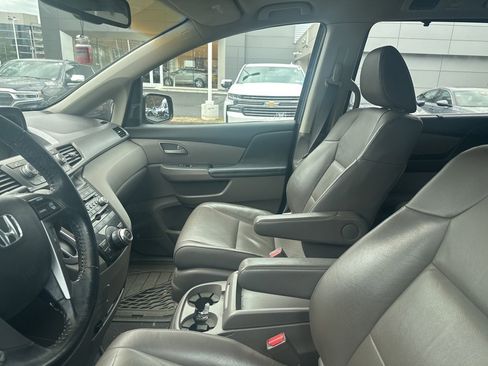 Used 2012 Honda Odyssey Touring Elite image 8