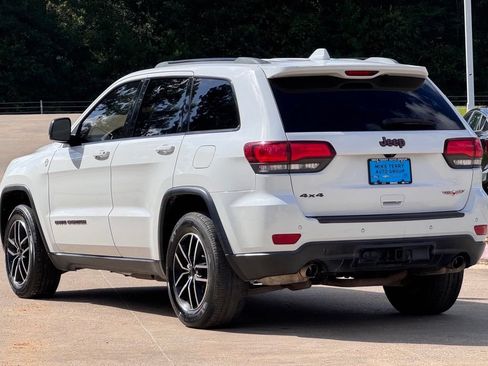 Used 2020 Jeep Grand Cherokee Trailhawk AWD/4WD image 12
