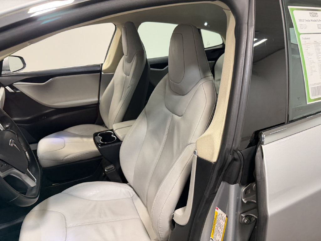 Used 2013 Tesla Model S Performance RWD image 46